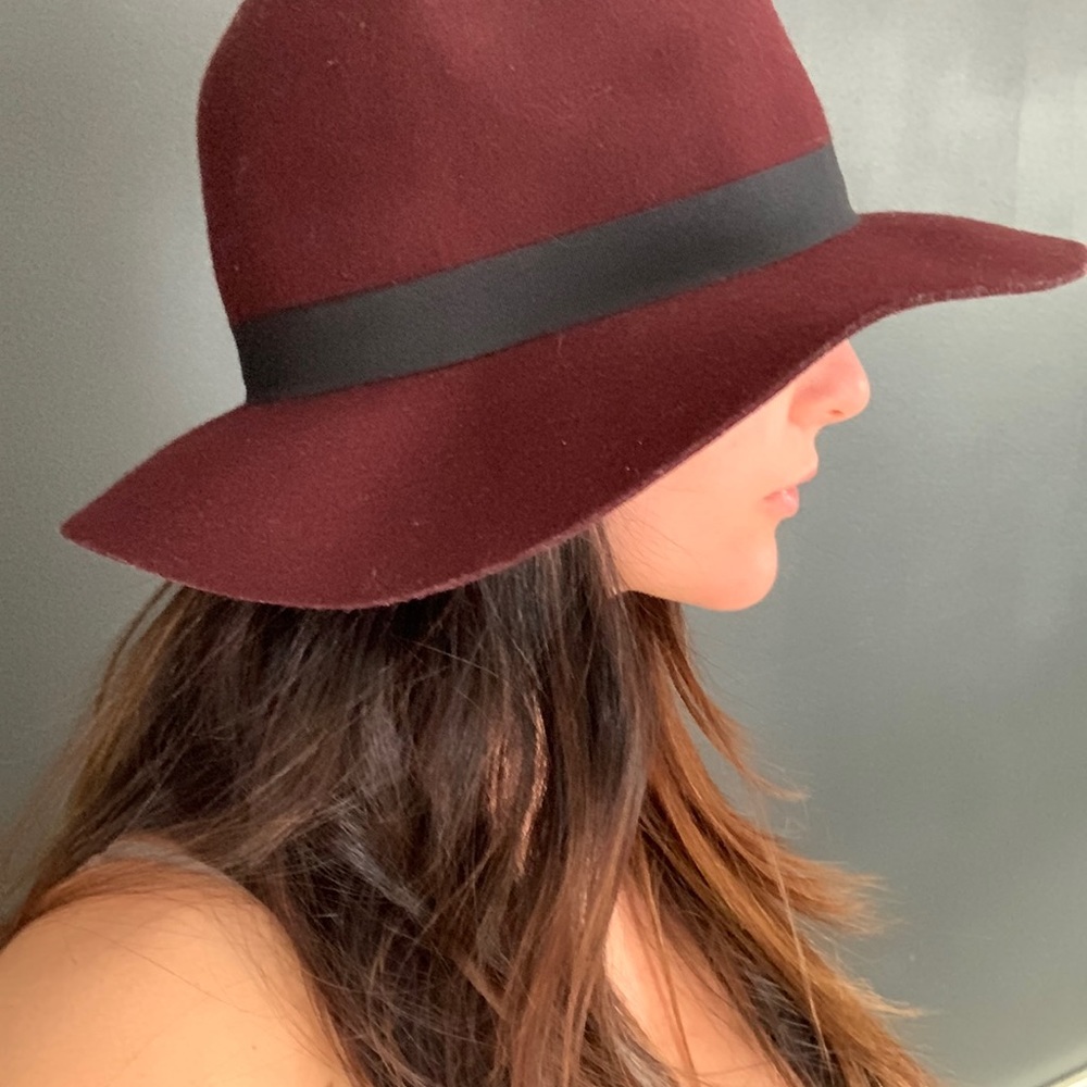 Wool hat - Picture 2 of 3